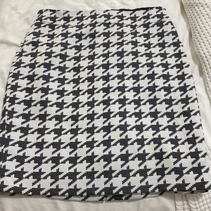 Houndstooth BR skirt beautiful